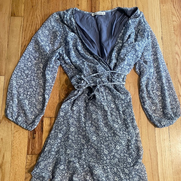 Abercrombie & Fitch Dresses & Skirts - Abercrombie & Fitch Blue Floral Mini Dress